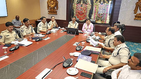 திருப்பதி ஏழுமலையான் கோவில் பிரம்மோற்சவ விழா ஏற்பாடுகள் தொடர்பான ஆய்வுக்கூட்டம்