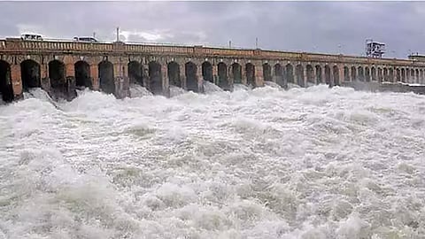 காவிரியில் தண்ணீர் திறப்பு குறைப்பு
