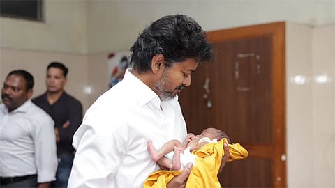 தாய்மாமன் தங்க மோதிரம்