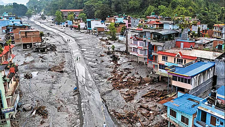 நேபாள வெள்ளம்: உயிரிழப்பு எண்ணிக்கை 1,365 ஆக உயர்வு