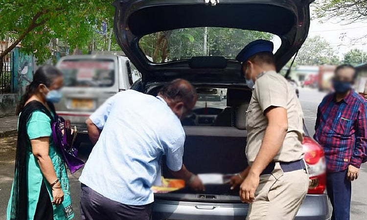 இடைத்தேர்தல் எதிரொலி.. மதுராந்தகத்தில் தேர்தல் பறக்கும்படை தீவிர கண்காணிப்பு