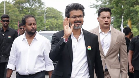 இன்று இரவு லண்டனுக்கு புறப்படுகிறார்
