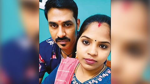 பெங்களூரு: ரீல்ஸ் பார்த்துக் கொண்டே இருந்ததால் தகராறு - பெண்ணை அடித்துக் கொன்று கணவன் தற்கொலை