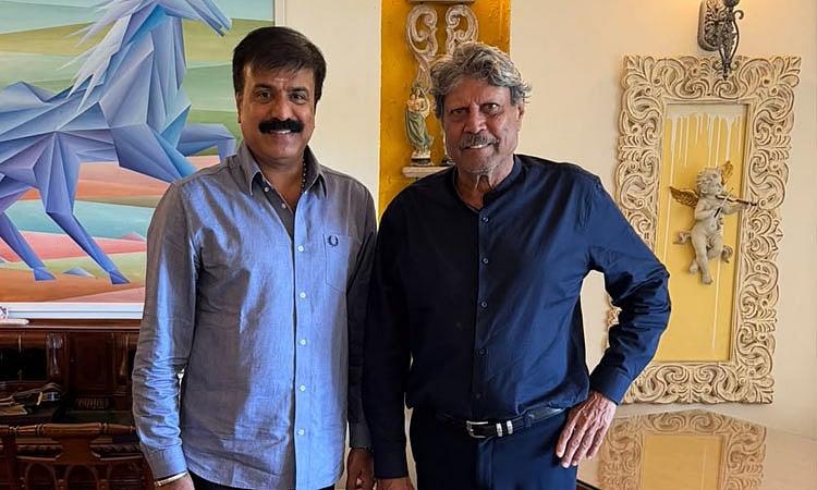 கபில் தேவுடன் தேமுதிக எம்.பி. சுதீஷ் சந்திப்பு