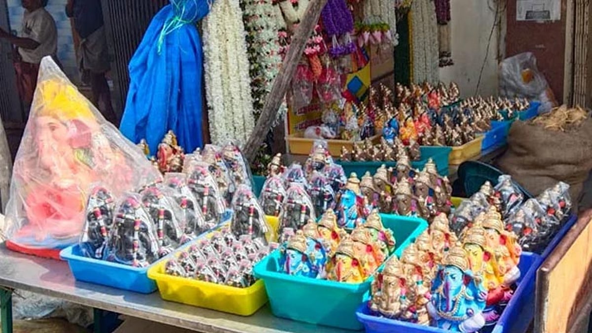 தூத்துக்குடியில் விநாயகர் சிலைகள் விற்பனை மும்முரம்
