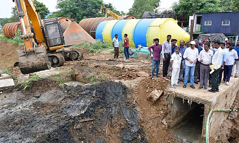 வடகிழக்குப் பருவமழை: முன்னெச்சரிக்கை நடவடிக்கைகள் குறித்து மாநகராட்சி ஆணையாளர் ஆய்வு