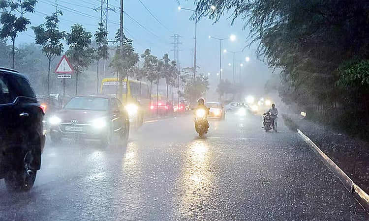 8 மாவட்டங்களில் இன்று மழைக்கு வாய்ப்பு: வானிலை மையம் அப்டேட்