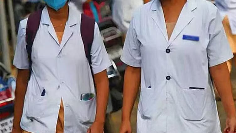 சென்னை மாநகராட்சி மருத்துவமனைகளில் 512 செவிலியர் பணியிடங்கள் - விண்ணப்பங்கள் வரவேற்பு