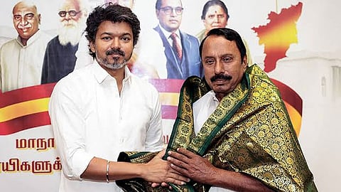 முதல்-அமைச்சர் விஜய் இந்தியாவிற்கே வழிகாட்டியாக திகழ்கிறார் : அமைச்சர் செங்கோட்டையன்