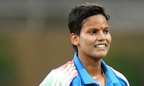 ஐ.சி.சி. தரவரிசை: 2வது இடத்துக்கு முன்னேறிய தீப்தி சர்மா