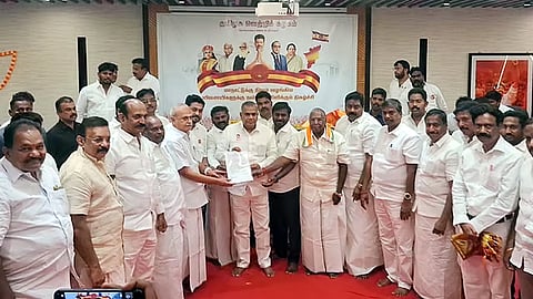 தட்டாஞ்சாவடி தொகுதி இடைத்தேர்தல்: காங்கிரஸ் வேட்பாளருக்கு தவெக ஆதரவு