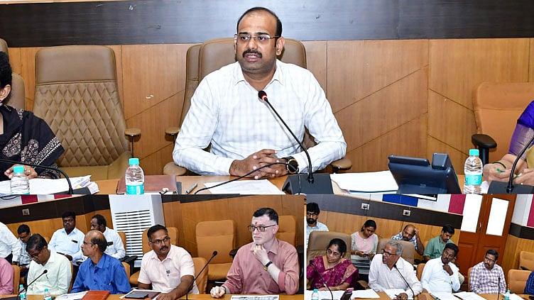பருவமழை: முன்னெச்சரிக்கைப் பணிகள் தொடர்பாக அலுவலர்களுடன் மாநகராட்சி ஆணையாளர் ஆலோசனை..!
