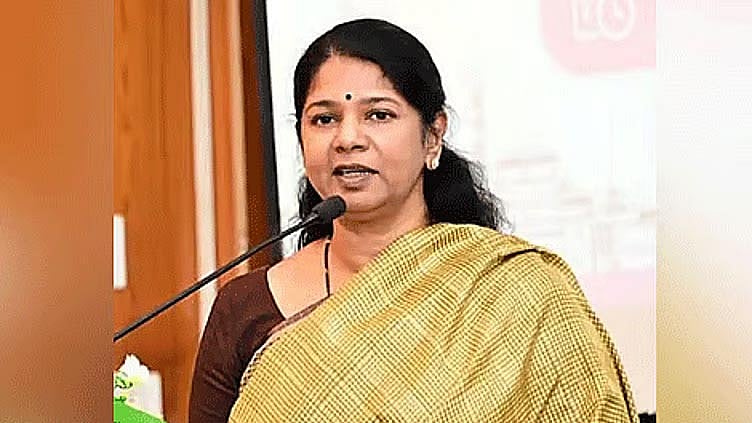 நீதி கேட்டு பாதிக்கப்பட்டவர்கள் போராடினால் ஒடுக்கி கைது செய்வதா? - தவெக அரசிற்கு கனிமொழி கண்டனம்