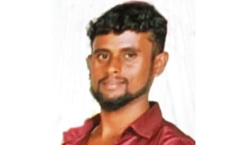 கோவில் கொடைவிழாவில் தகராறு: வாலிபர் சரமாரி வெட்டிக்கொலை: மர்ம கும்பல் வெறிச்செயல்