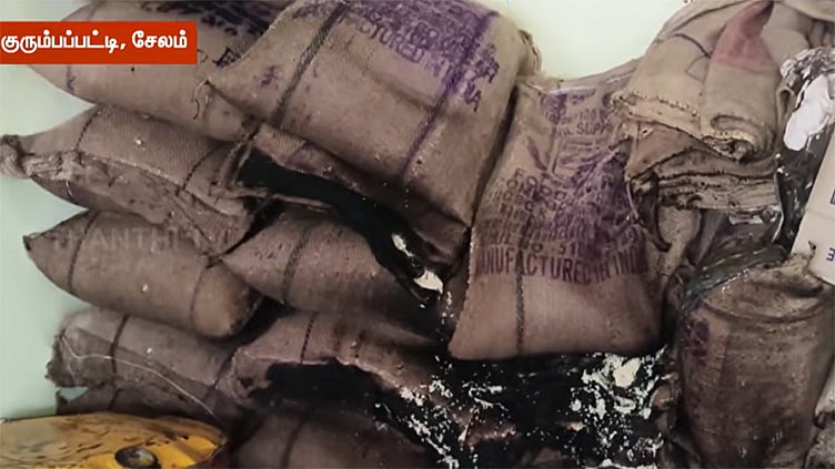 சேலம்: ரேஷன் கடைக்கு தீ வைத்து நாடகமாடிய பெண் ஊழியர் கைது