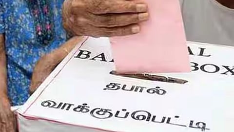 மதுராந்தகம் தொகுதி இடைத்தேர்தல்:   931 பேரிடம் தபால் வாக்குப்பதிவு