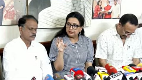 ‘தங்கம்தான் ராதாவின் பலவீனம்’ - அம்பிகா பரபரப்பு பேட்டி 