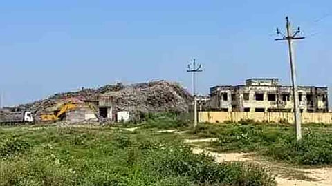 ரூ.3 கோடியில் கட்டப்பட்ட பள்ளியைத் திறக்க ரூ.18 கோடி செலவு! 