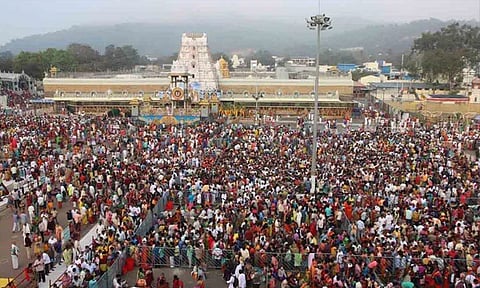 திருப்பதி கோவிலில் 8 நாட்களில் 5.76 லட்சம் பக்தர்கள் சாமி தரிசனம்; ரூ.28.94 கோடி காணிக்கை வசூல்
