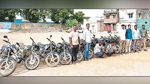திருவள்ளூர்: மோட்டார் சைக்கிள்களை திருடிய 3 பேர் கைது.