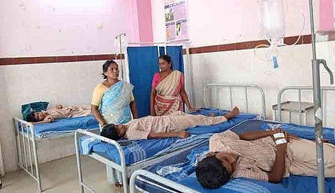 அரசுப் பள்ளியில் காலை உணவு சாப்பிட்ட 14 மாணவர்களுக்கு வாந்தி, வயிற்றுப்போக்கு.
