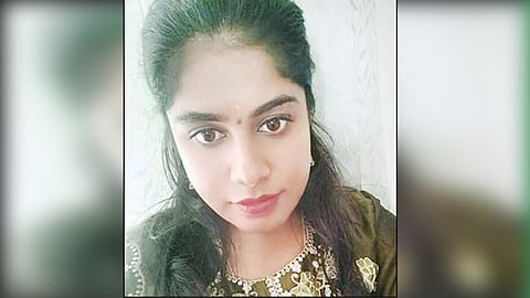 புதுப்பெண், கால்வாயில் பிணமாக மீட்பு