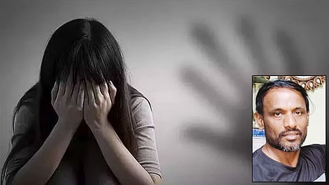 வாட்ஸ்-அப்பில் குறுந்தகவல் அனுப்பி மாணவிக்கு பாலியல் தொல்லை - அரசு பள்ளி ஆசிரியர் கைது