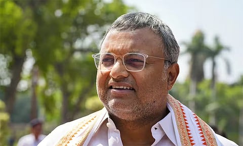 தகவல் அறியும் உரிமைச் சட்டம் கட்டுப்படுத்தப்படாமல், விரிவுபடுத்தப்பட வேண்டும் - கார்த்தி சிதம்பரம் 