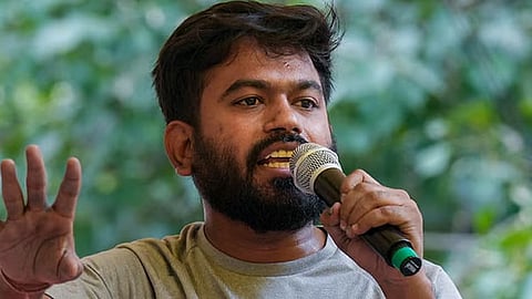 அபிஜித் தீப்கே குற்றச்சாட்டு
