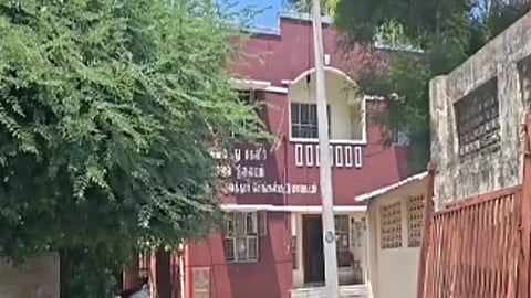 மாற்றுத்திறனாளி மாணவிக்கு பாலியல் வன்கொடுமை