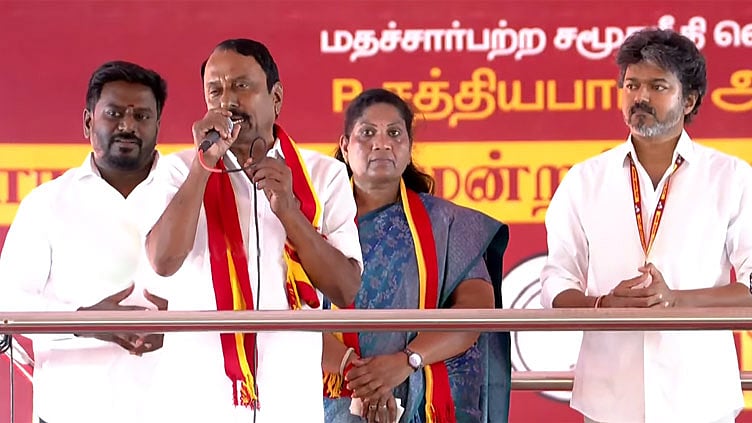 தாராபுரம் இனி விசில் சின்னத்தின் கோட்டை.. - செங்கோட்டையன் பேச்சு