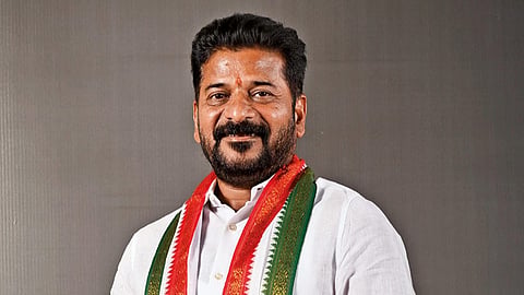 
இந்து கடவுள்கள் சிவன், ராமன் பற்றி தெலுங்கானா முதல்-மந்திரி சர்ச்சை பேச்சு; பா.ஜ.க. கடும் கண்டனம்
