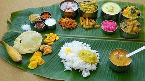 வாழை இலையில் சாப்பிடுவது வெறும் பழக்கமல்ல... ஆரோக்கியத்திற்கான இயற்கை வழி!