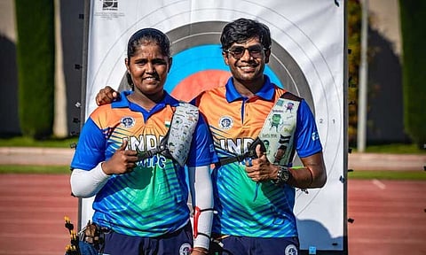 
ஆசிய விளையாட்டில் வில்வித்தையில்  இந்தியாவுக்கு வெள்ளிப் பதக்கம்
