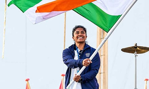 தமிழக வீராங்கனைக்கு முதல்-அமைச்சர் விஜய் வாழ்த்து 
