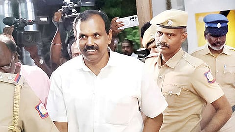 தி.மு.க. நிர்வாகி 