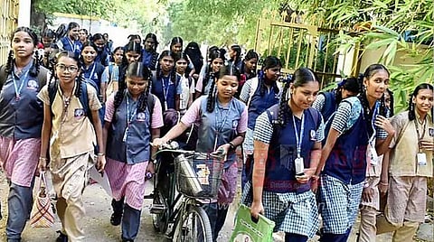 காலாண்டு விடுமுறை நிறைவு; தமிழகத்தில் பள்ளிகள் நாளை திறப்பு