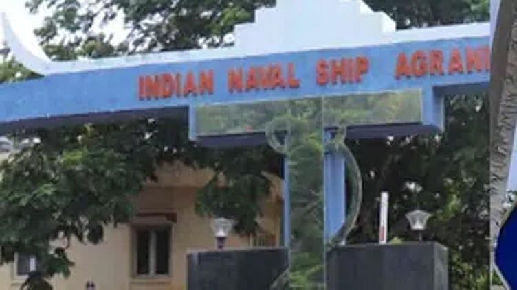 பாகிஸ்தானுக்கு உளவு பார்த்ததாக இந்திய கடற்படை அதிகாரி கோவையில் கைது