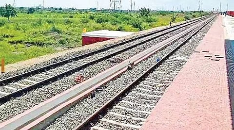மொரப்பூர் - ராணி மூக்கனுாருக்கு ரூ.115 கோடியில் புதிய ரெயில் பாதை; டெண்டர் வெளியீடு