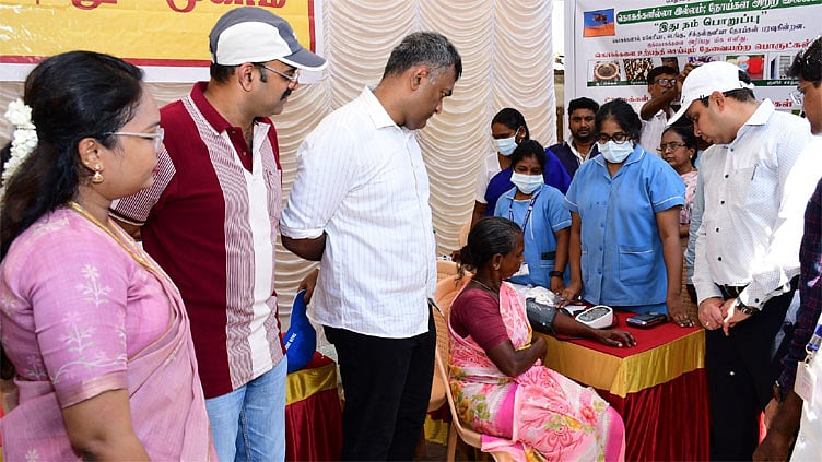 சென்னையில் டெங்கு தடுப்பு பணிகள் தீவிரம்: 4,592 பேர் பாதிப்பு