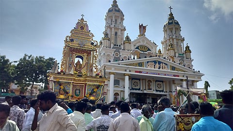 புன்னக்காயல் தூய ராஜகன்னி மாதா ஆலய தேர் பவனி