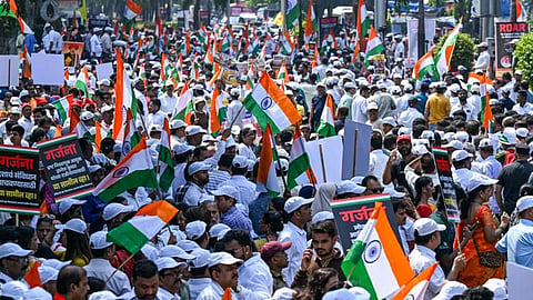 இளைஞர்கள் மீண்டும் போராட்டம்