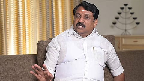 அப்பாவி உயிர்களைப் பறிக்கும் பேனர் கலாச்சாரம்: நயினார் நாகேந்திரன் கண்டனம்