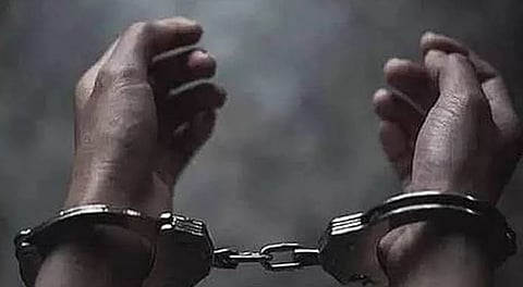 ஈரோடு: இளம்பெண்ணை பாலியல் வன்கொடுமை செய்த மெக்கானிக் கைது