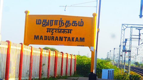 மதுராந்தகம் தொகுதியில் பிரதான கட்சிகளை சேர்ந்த 4 வேட்பாளர்கள் வாக்களிக்கவில்லை