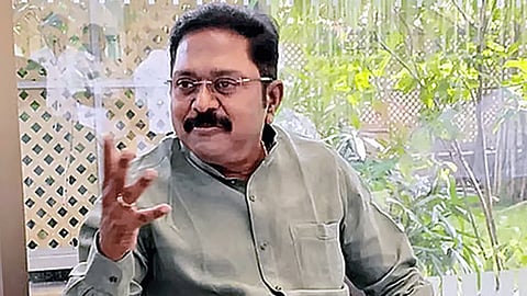 குரூப் 4 தேர்வுக்கான அறிவிப்பாணையைத் திருத்தி வெளியிட வேண்டும்-  டிடிவி தினகரன் வலியுறுத்தல்