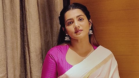 திரையுலகில் ஒதுக்கப்பட்டேன்... ரசிகர்களின் அன்புதான் என்னை காப்பாற்றியது - பார்வதி திருவோத்து