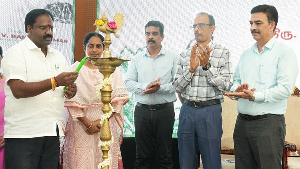 சென்னையில் வன உயிரின அவசர ஊர்தி வாகனம் - அமைச்சர் ரஞ்சித்குமார் தொடங்கி வைத்தார்