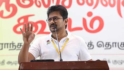 வீட்டுக்காவலில் மருத்துவப் பணியாளர்கள்: உதயநிதி ஸ்டாலின் கண்டனம்