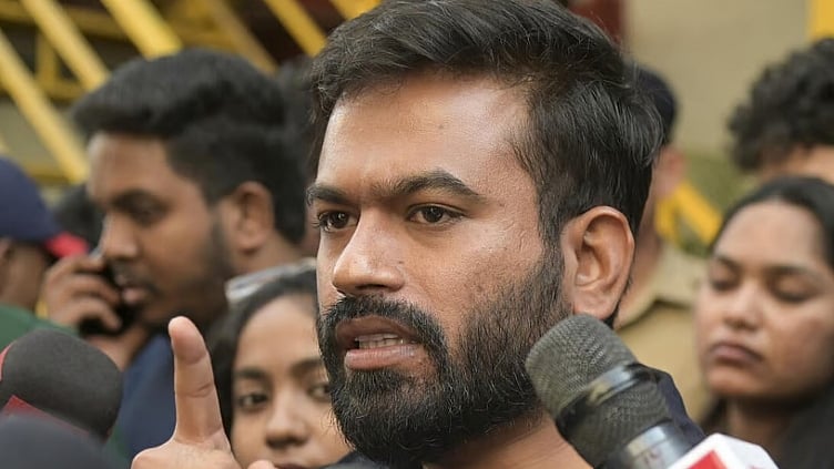 16 ஆம் தேதி புதிய போராட்டம் அறிவித்த கரப்பான் பூச்சி ஜனதா கட்சி